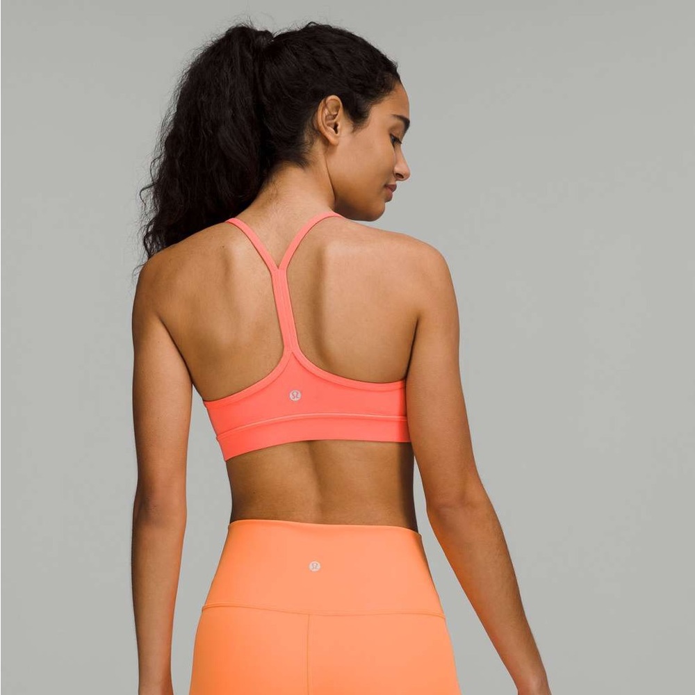 NWOT. Lululemon Flow Y Nulu Bra in Raspberry Cream, size 4. - Picture 2 of 3